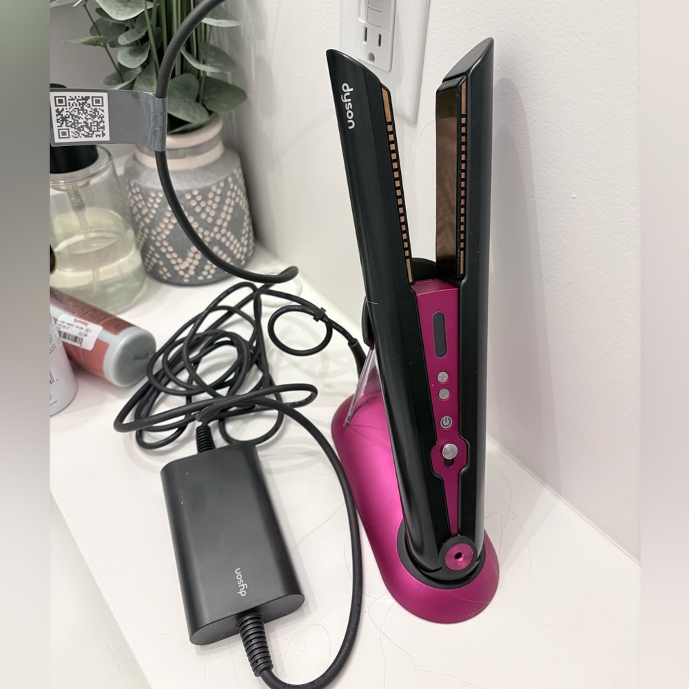 Dyson Corrale hair straightener